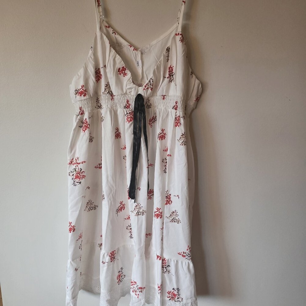 Lightweight White Red Floral Sundress